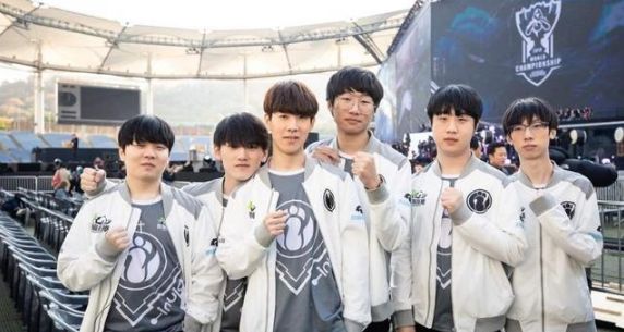 aurora 在 B 组下半区决赛中击败了 Heroic ，并获得了 IEM Dallas 2025 季后赛资格