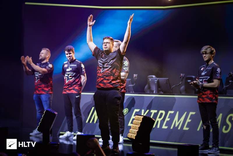 赛前预测：瞳夕、米勒均看好LNG击败WBG