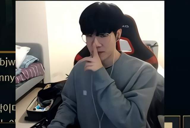 Mouz 和 Vitality 晋级 BLAST Open 春季 2025 淘汰赛