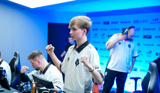 神经科学：解析“冲动控制障碍”在博彩成瘾者大脑中的生理表征。（神经科学视角：博彩成瘾者大脑中冲动控制障碍的生理特征）