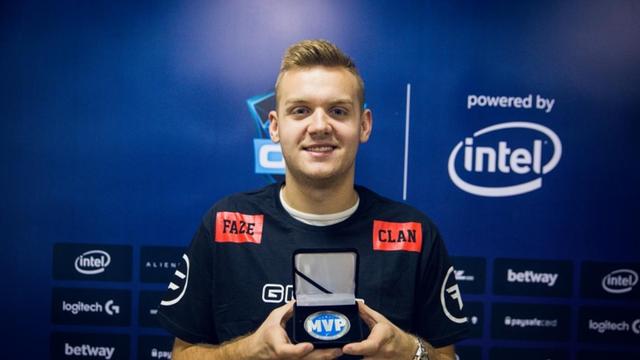 Royal Never Give Up vs Bilibili Gaming 赛前数据预览：RNG能否应对 Bilibili Gaming 的早期节奏至关重要